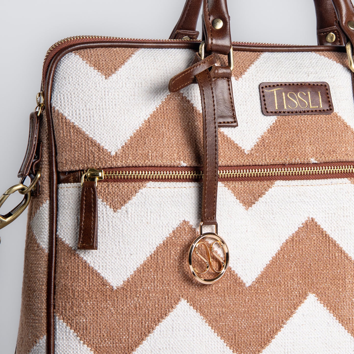 Desert Dunes Laptop Bag | Handwoven tan and white chevron pattern for work and everyday use