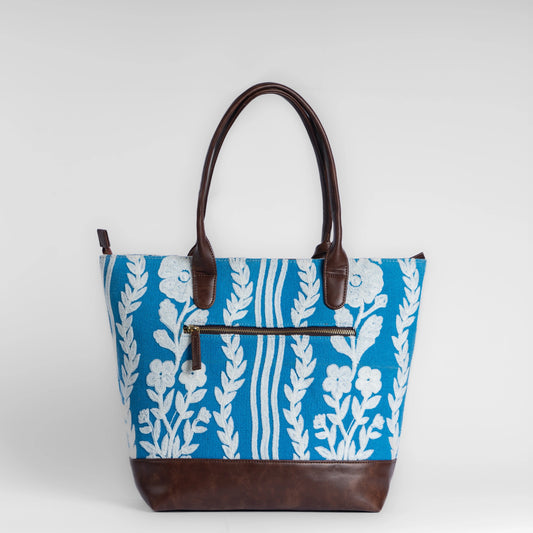 Winter Bloom Travel Tote Bag – Handcrafted Style